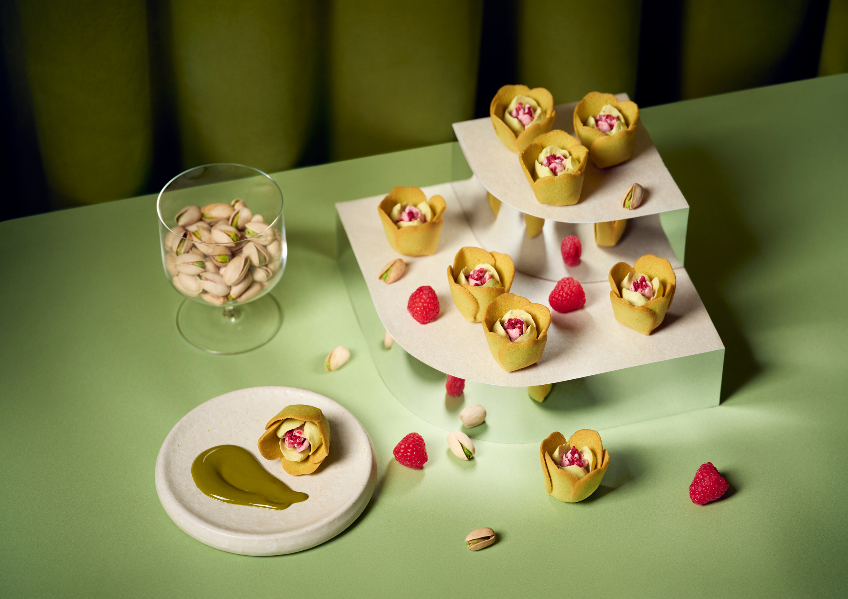 チューリップローズ ピスタチオベリー